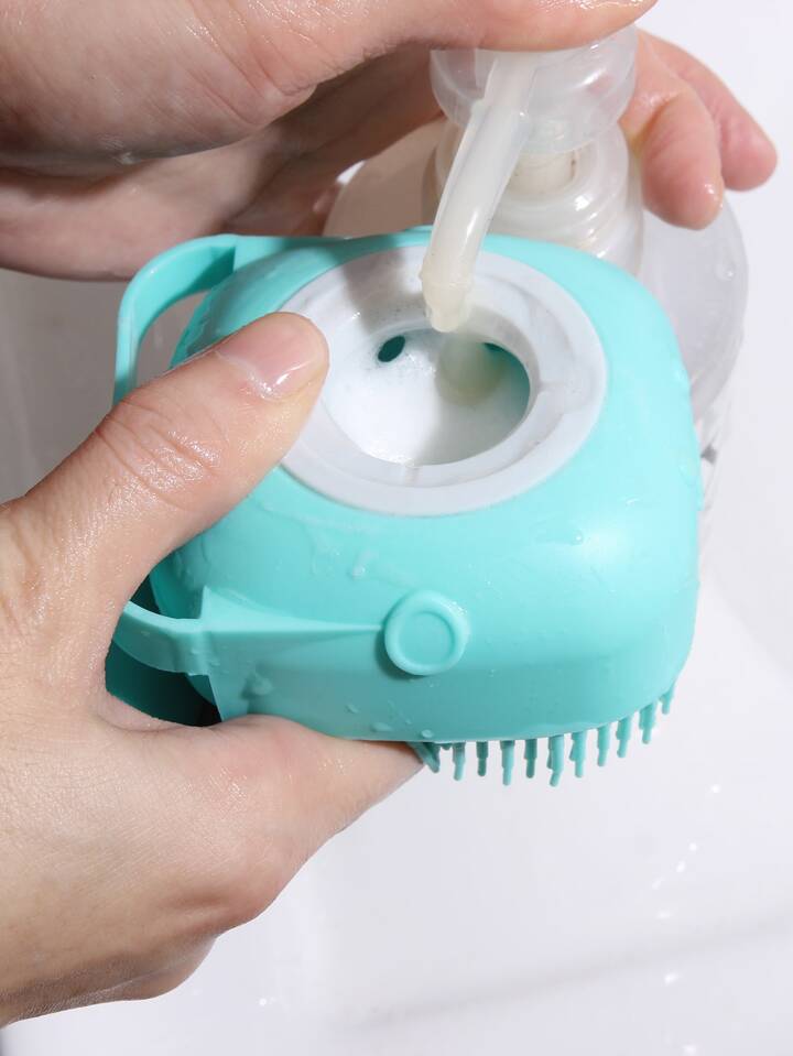 Pet grooming brush